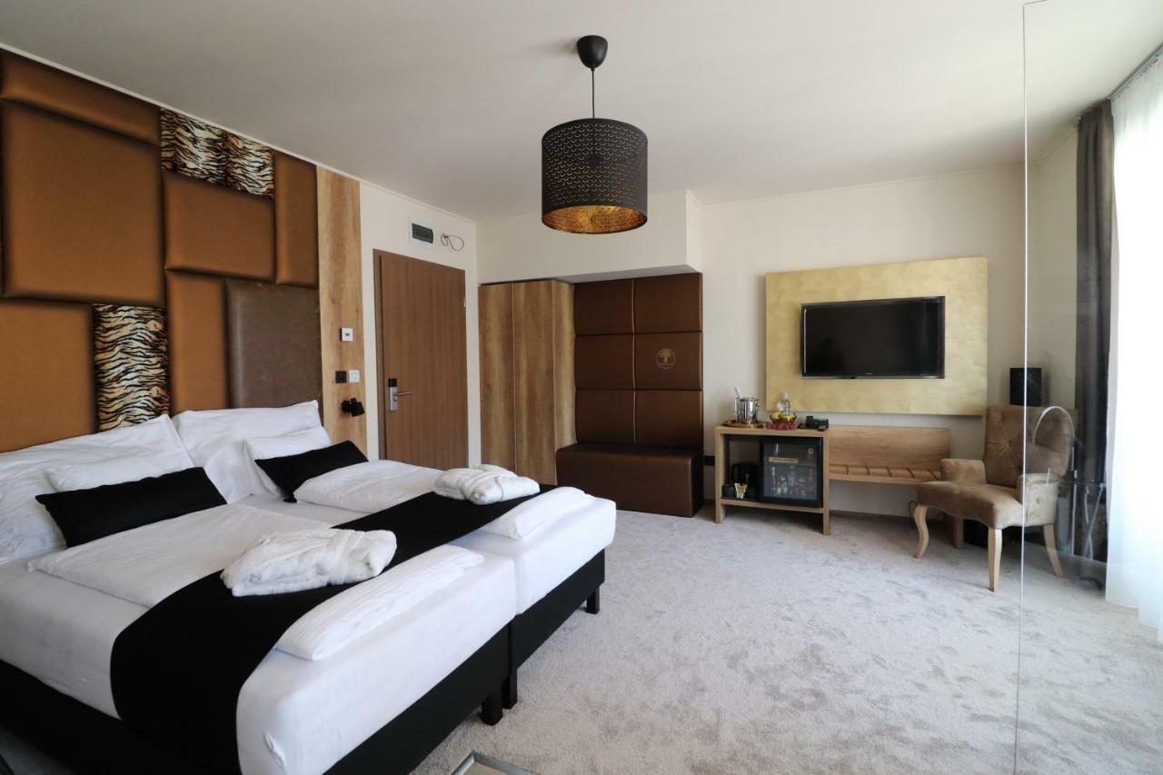 שיופוק Baobab Suites מראה חיצוני תמונה